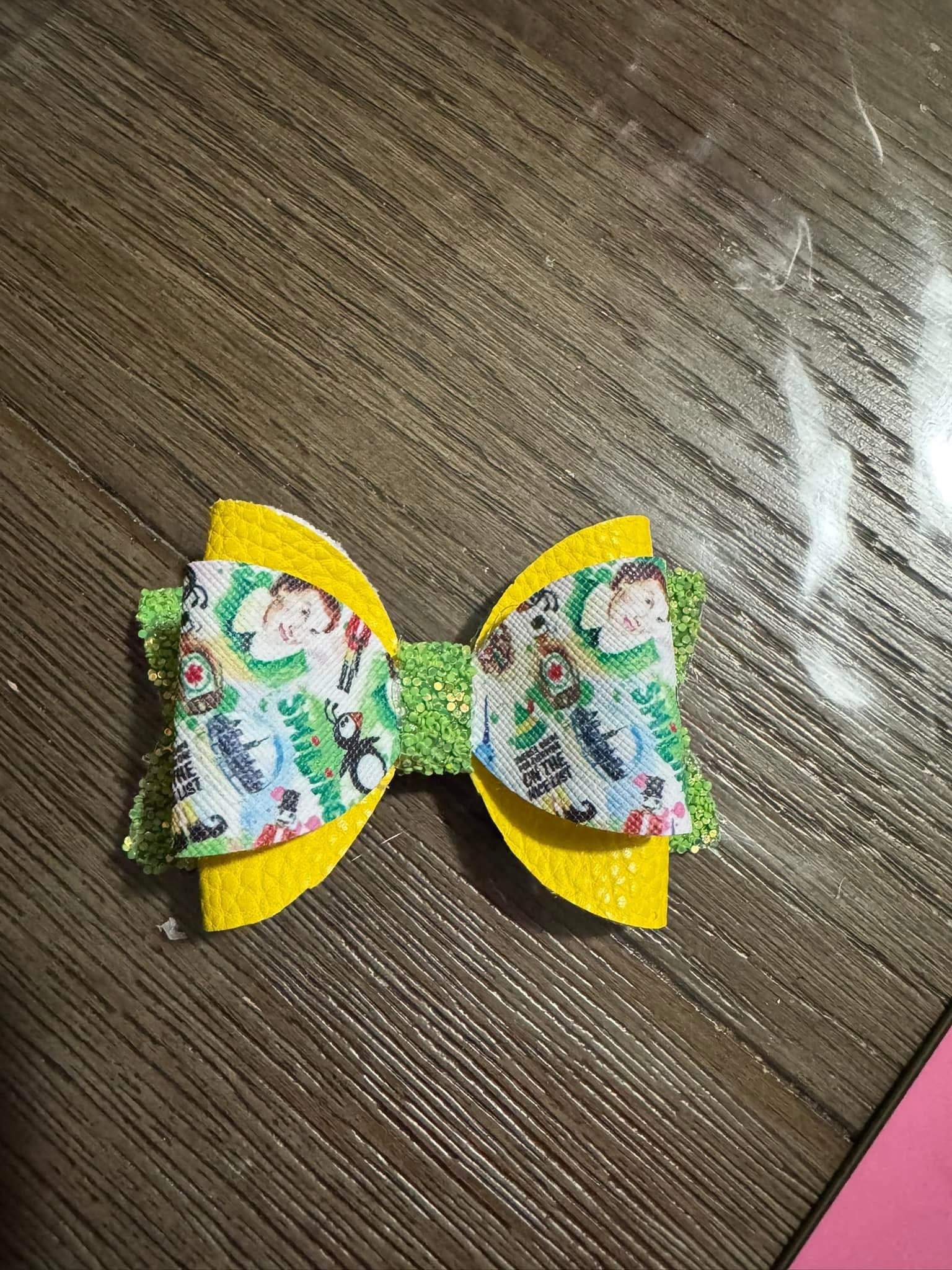 Christmas bow clip