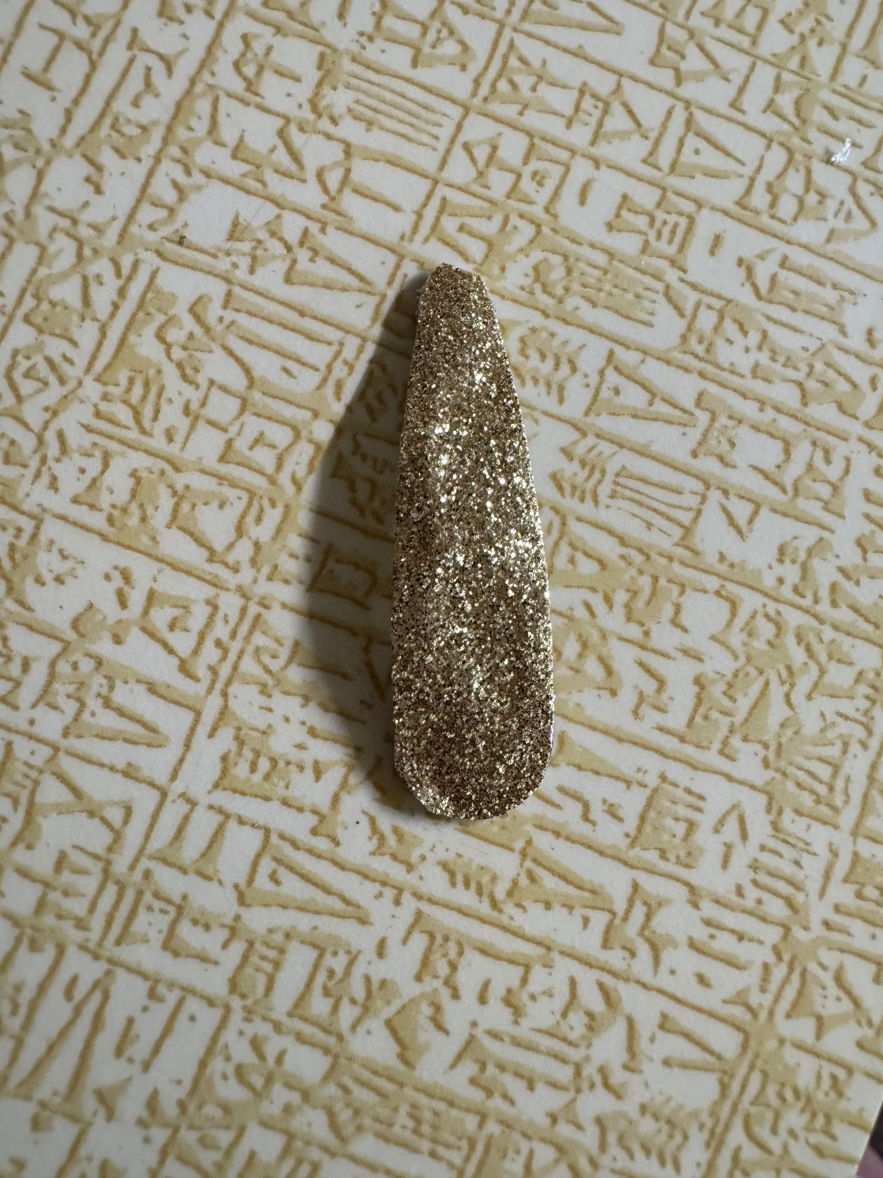 Gold glitter snap clip