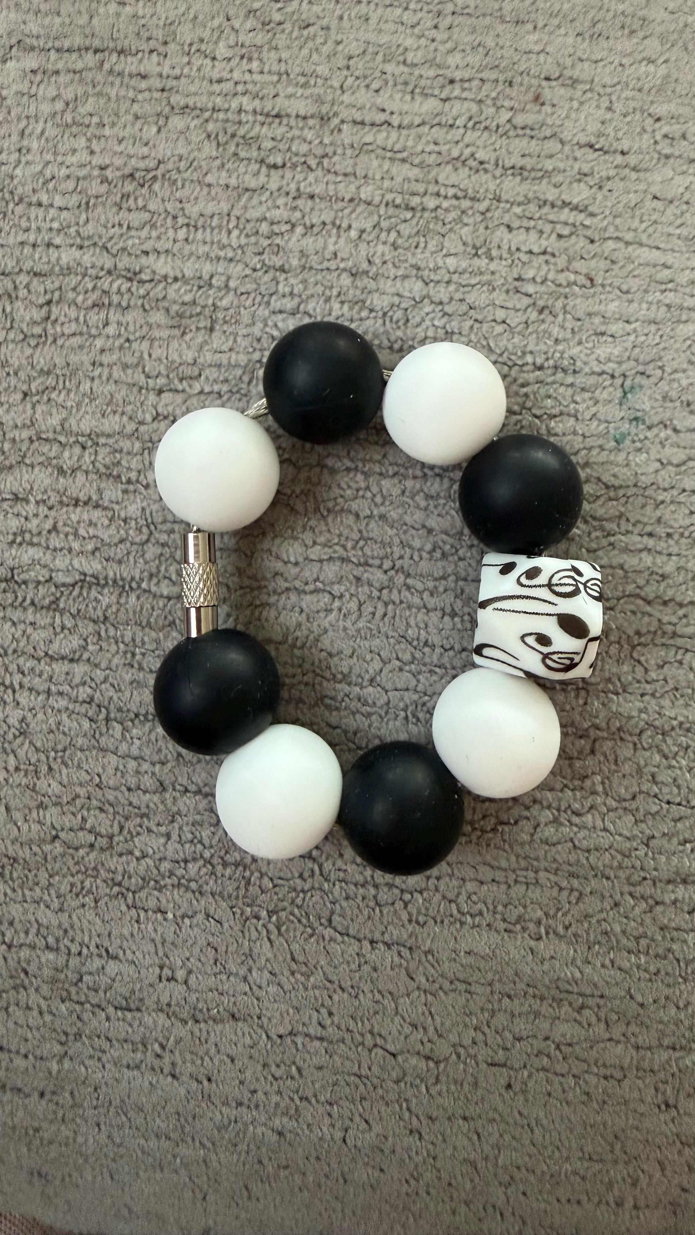 Music notes cup charm