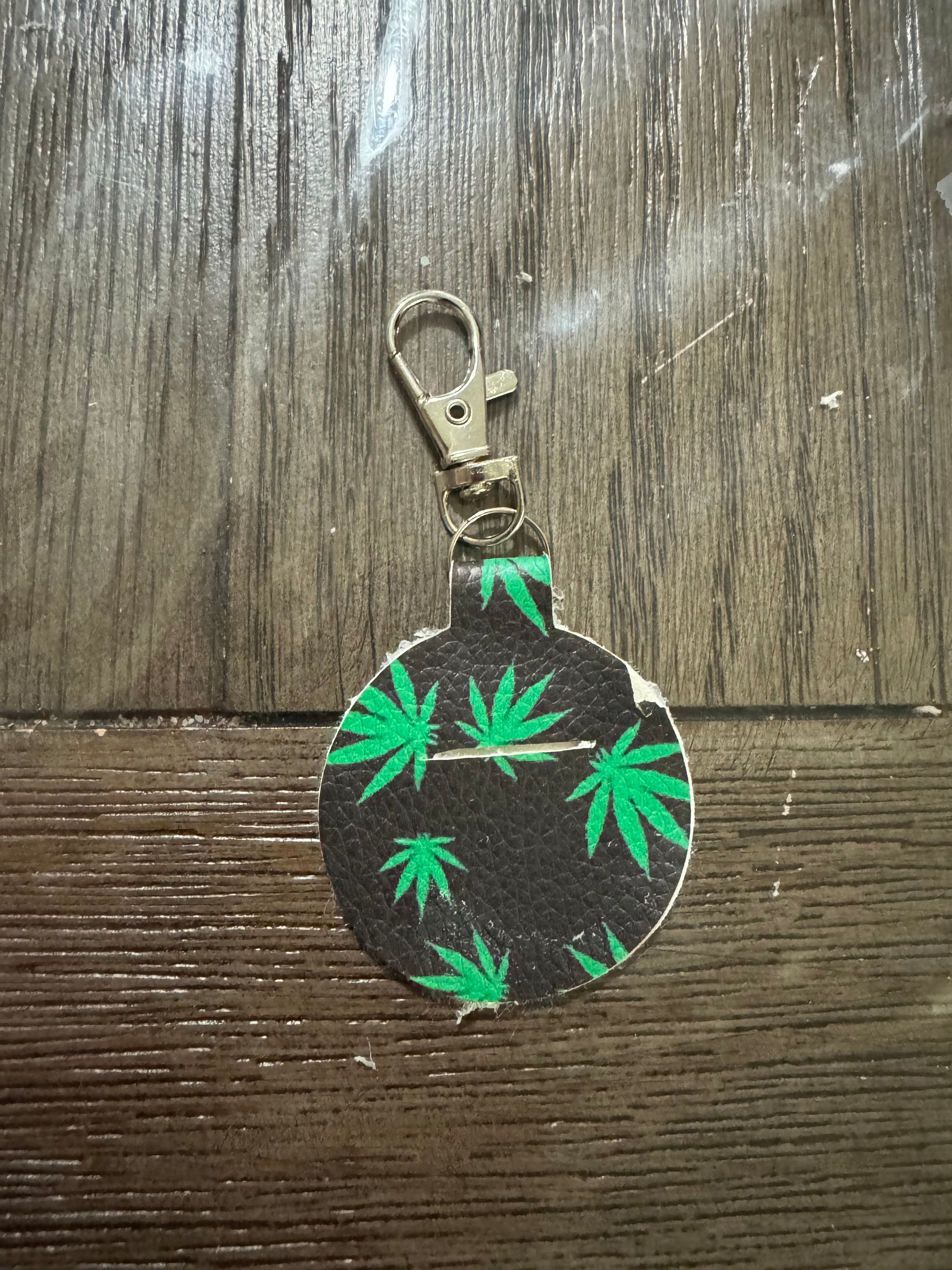 Mary j leaf Aldi keychain