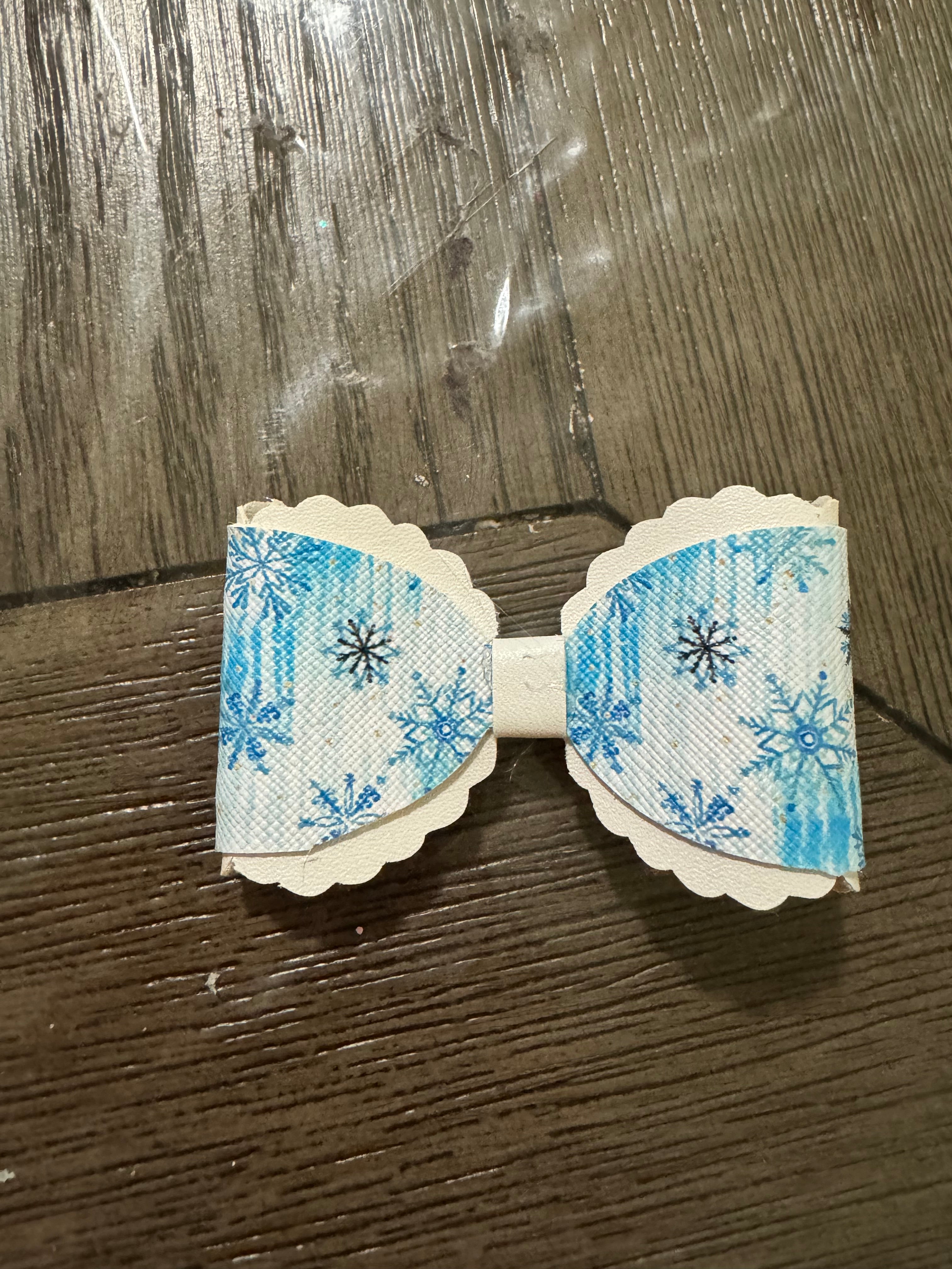 Snowflakes clip
