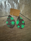 Mary j leaf hoop earrings