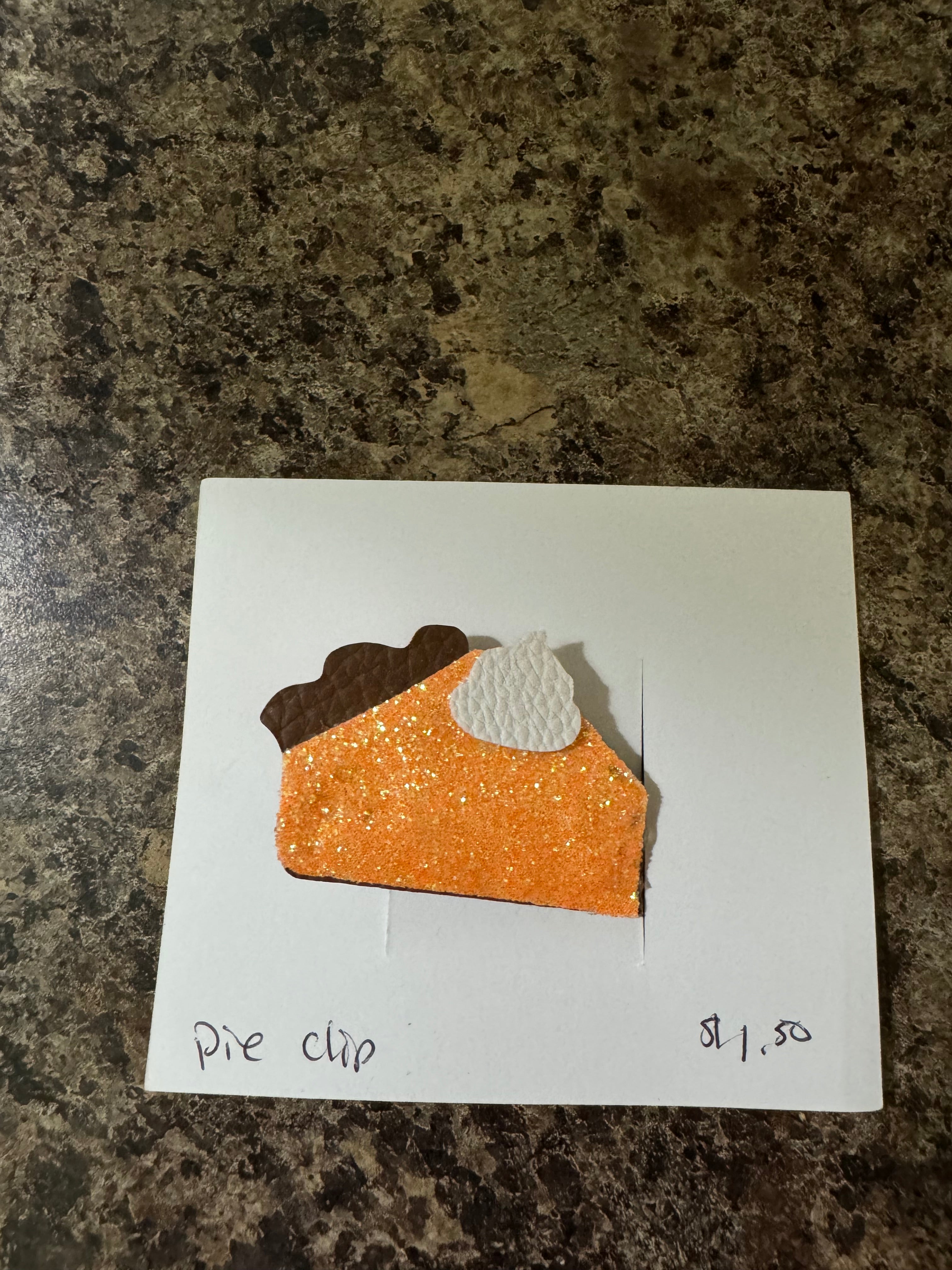 Pumpkin pie clip