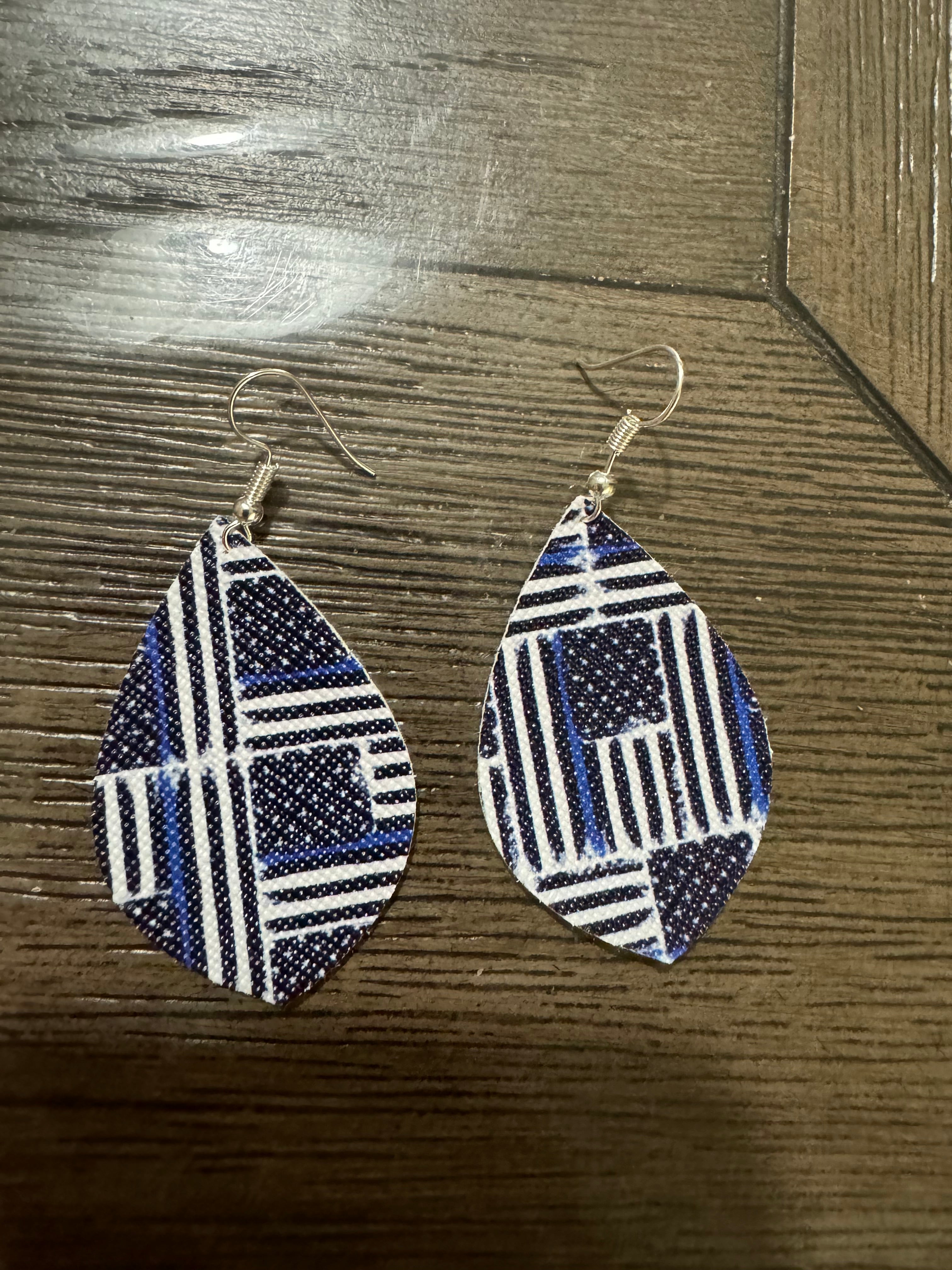 Back the blue earrings