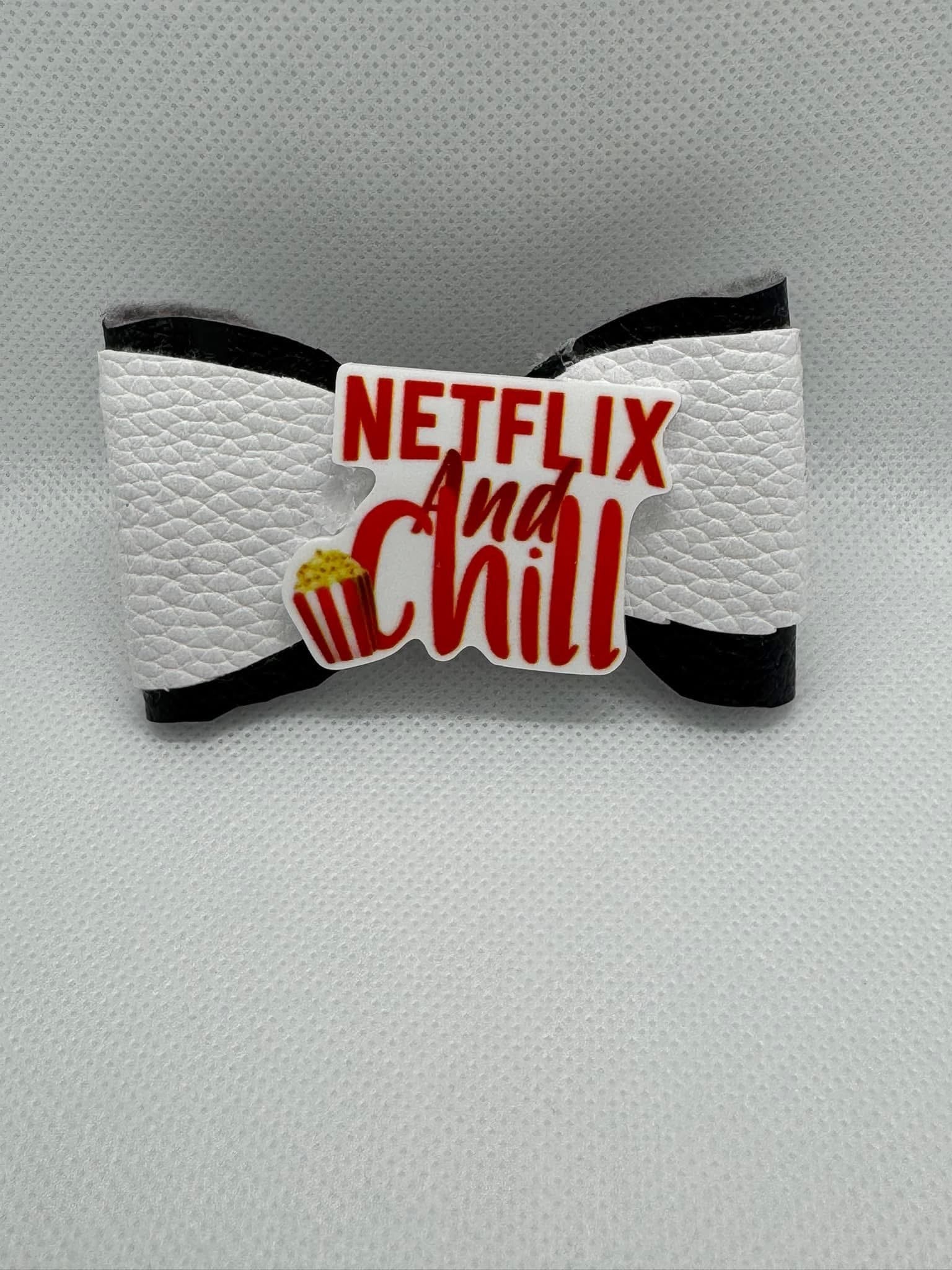 Black and white straw topper bow