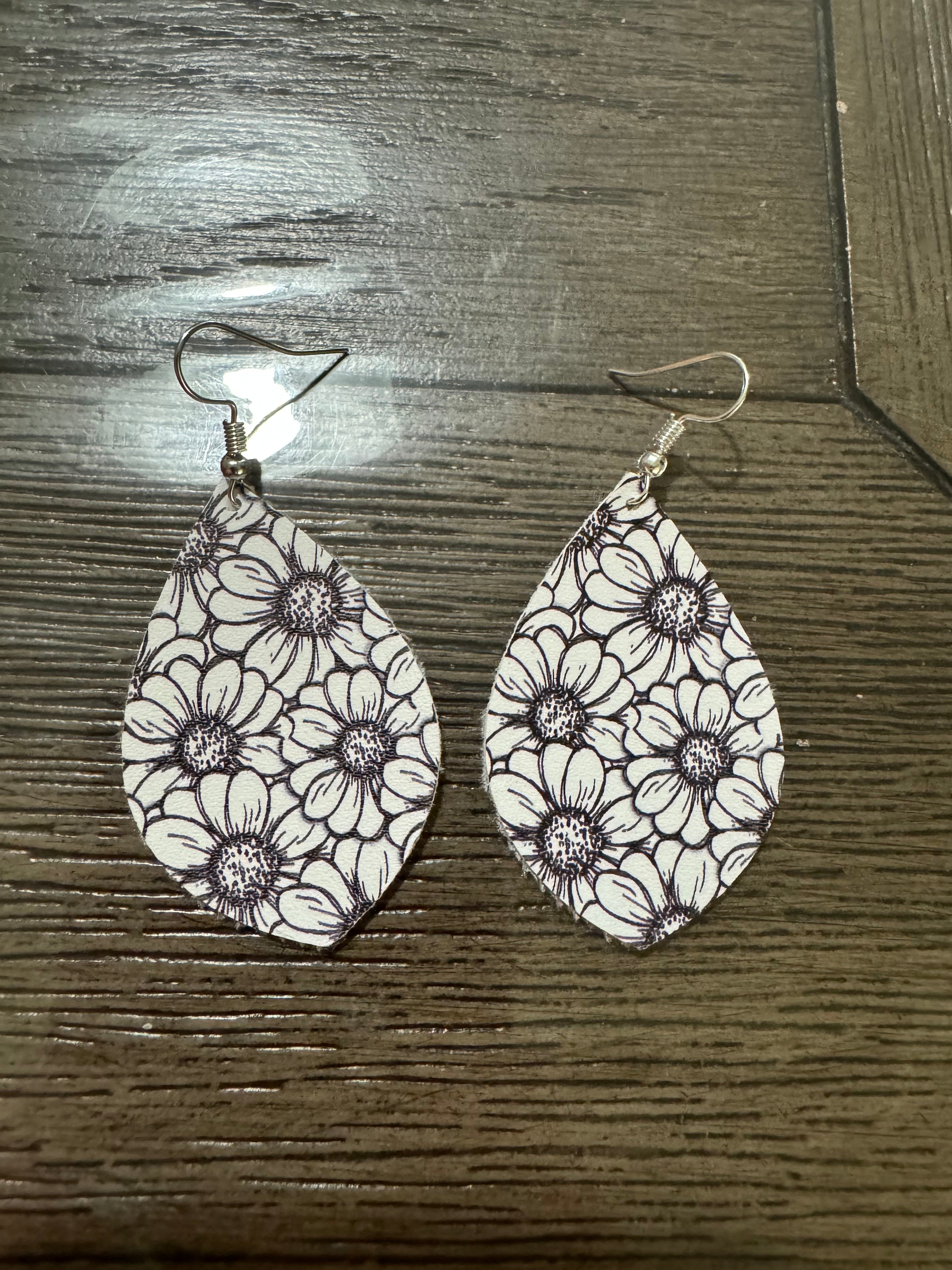 Daisy earrings