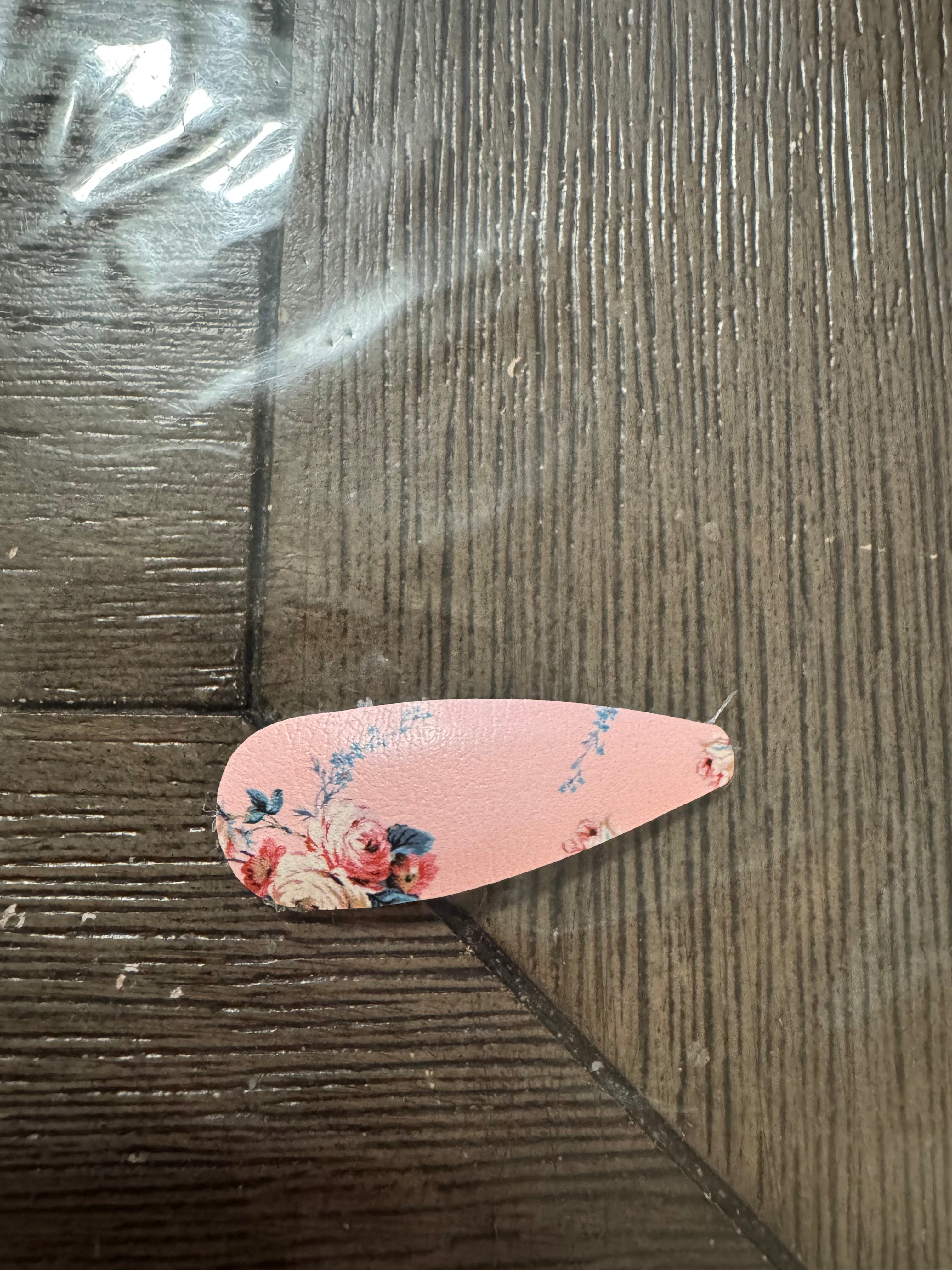 Pink floral snap clip