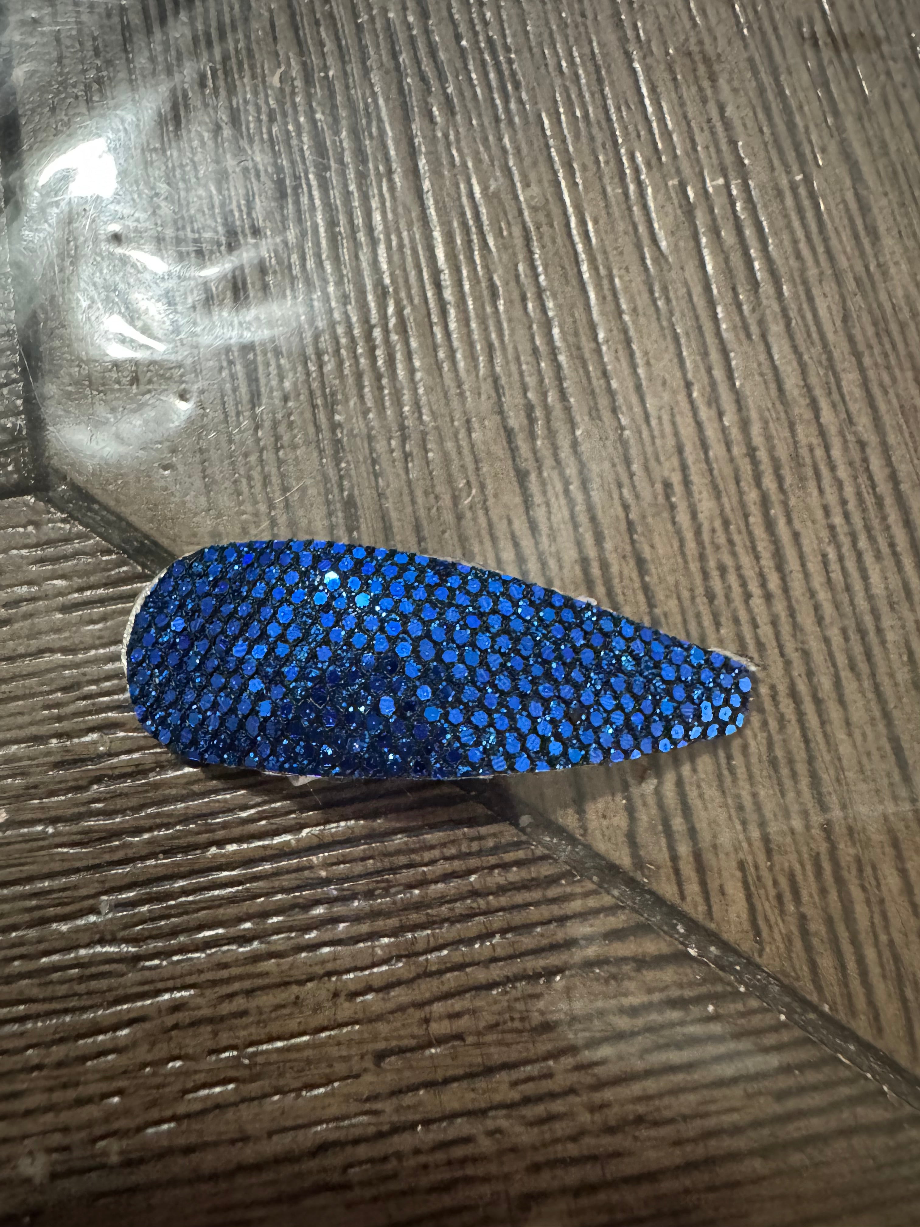 Blue glitter snap clip