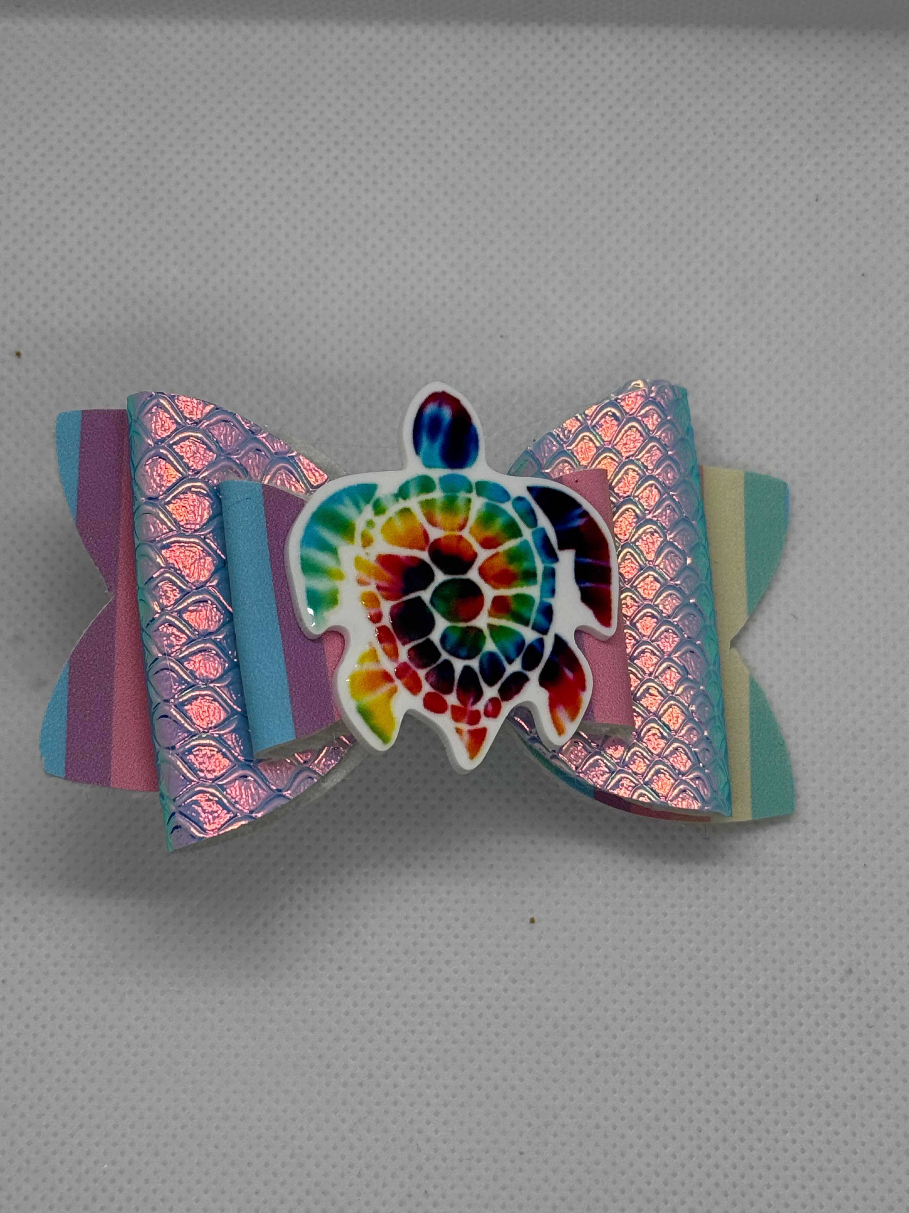 Rainbow turtle straw topper bow