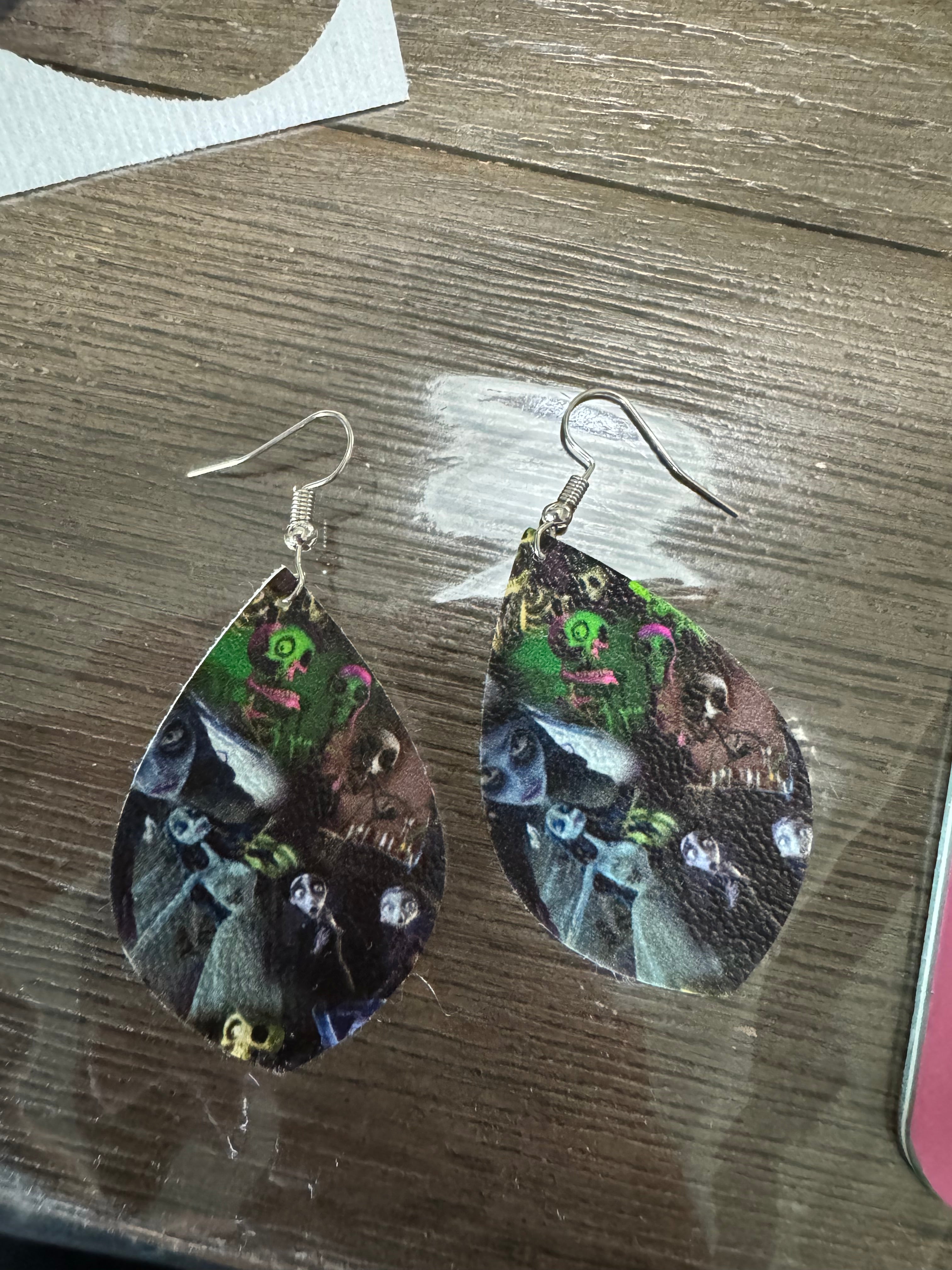 Halloween 2 dangle earrings