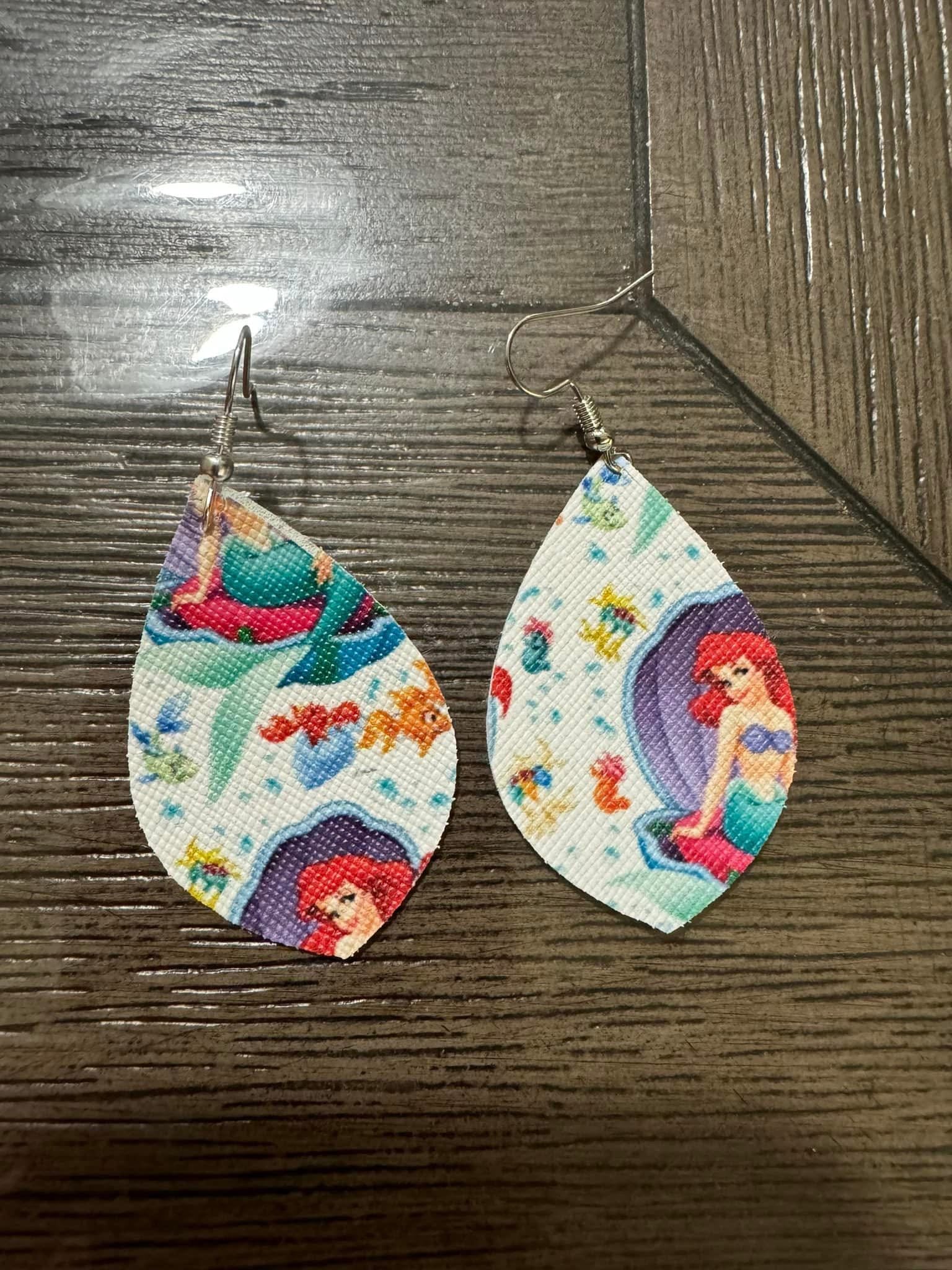 Ocean dangles
