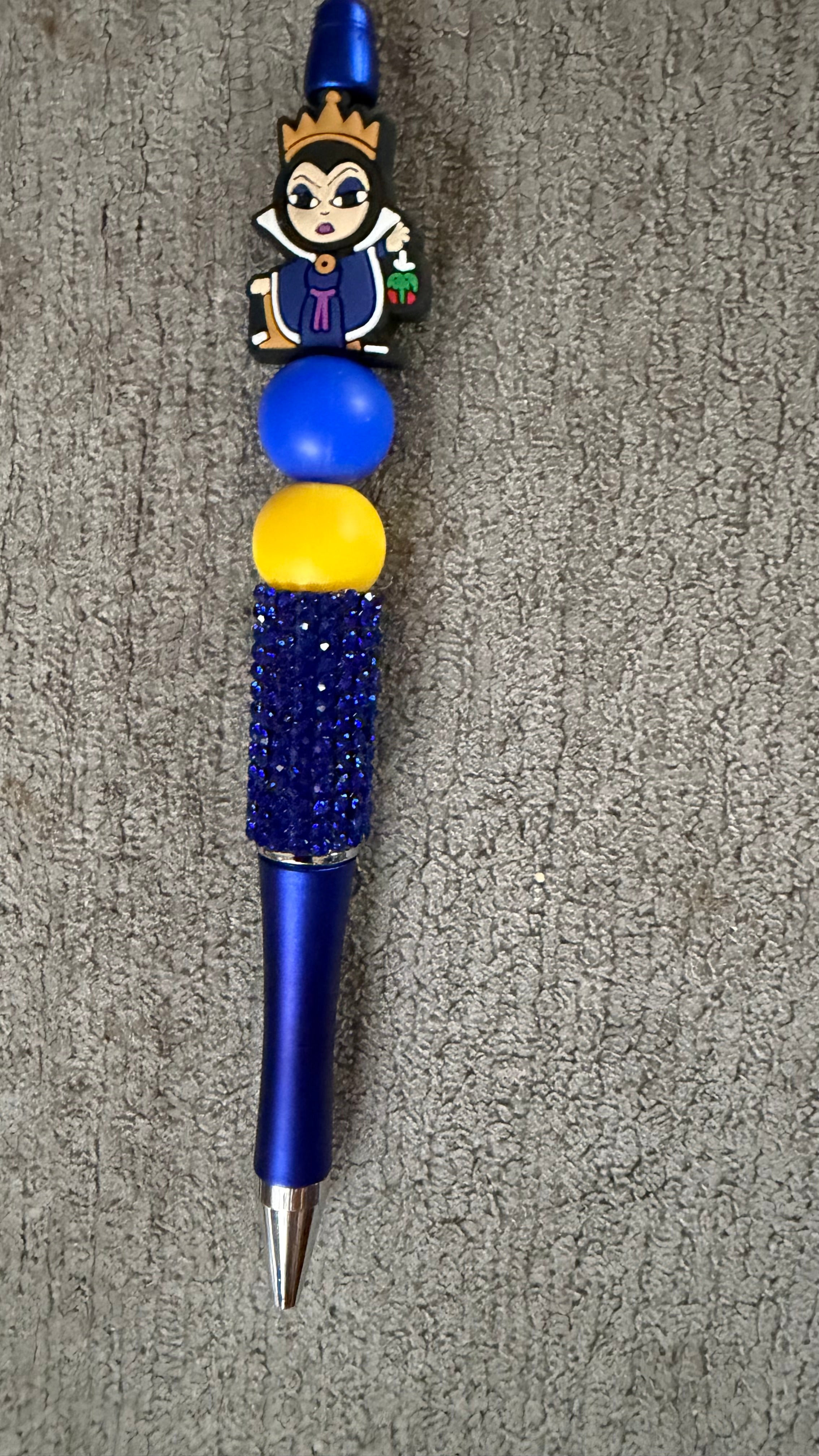 Queen rhinestone pen