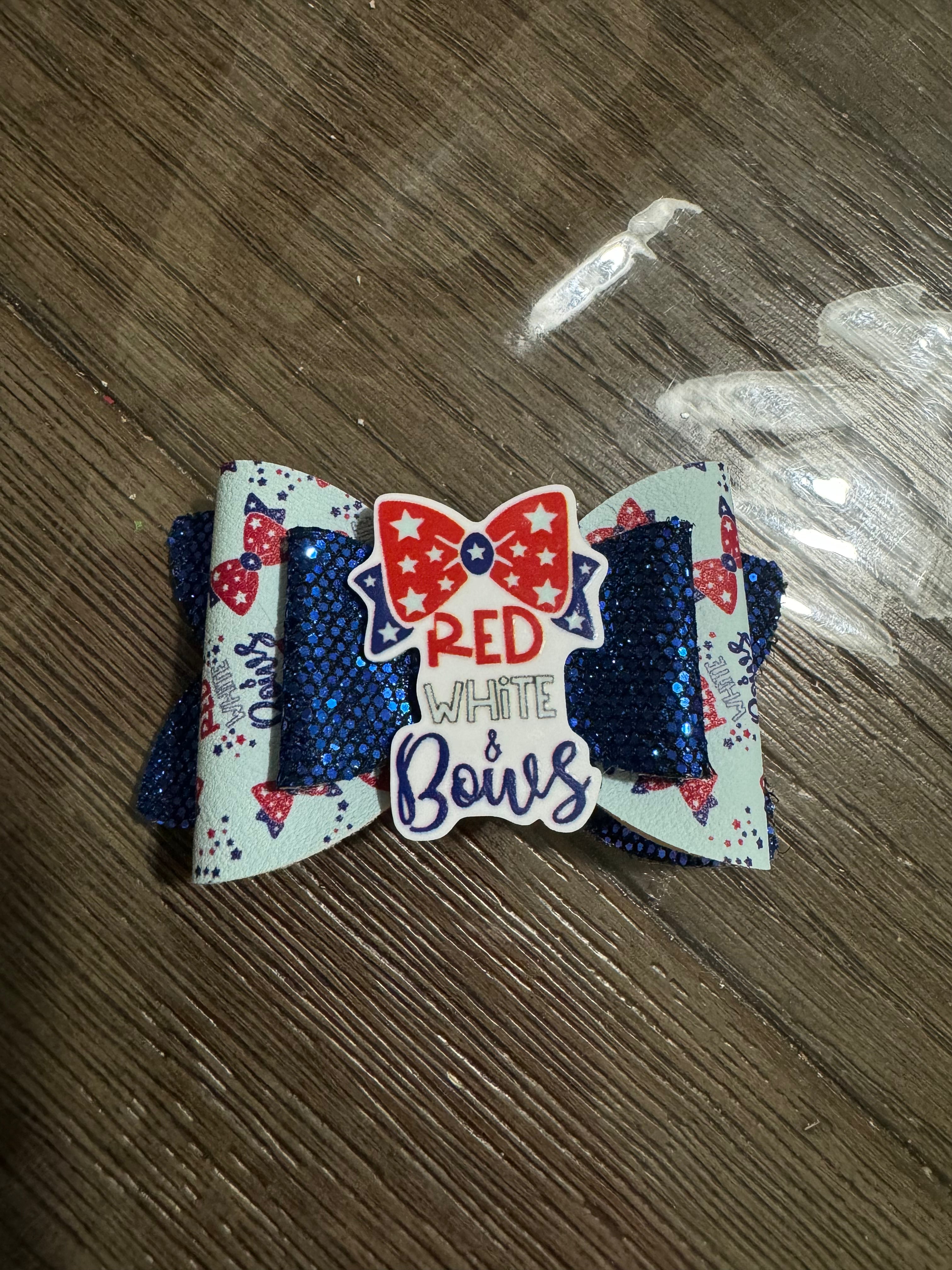 Red white and bow straw topper
