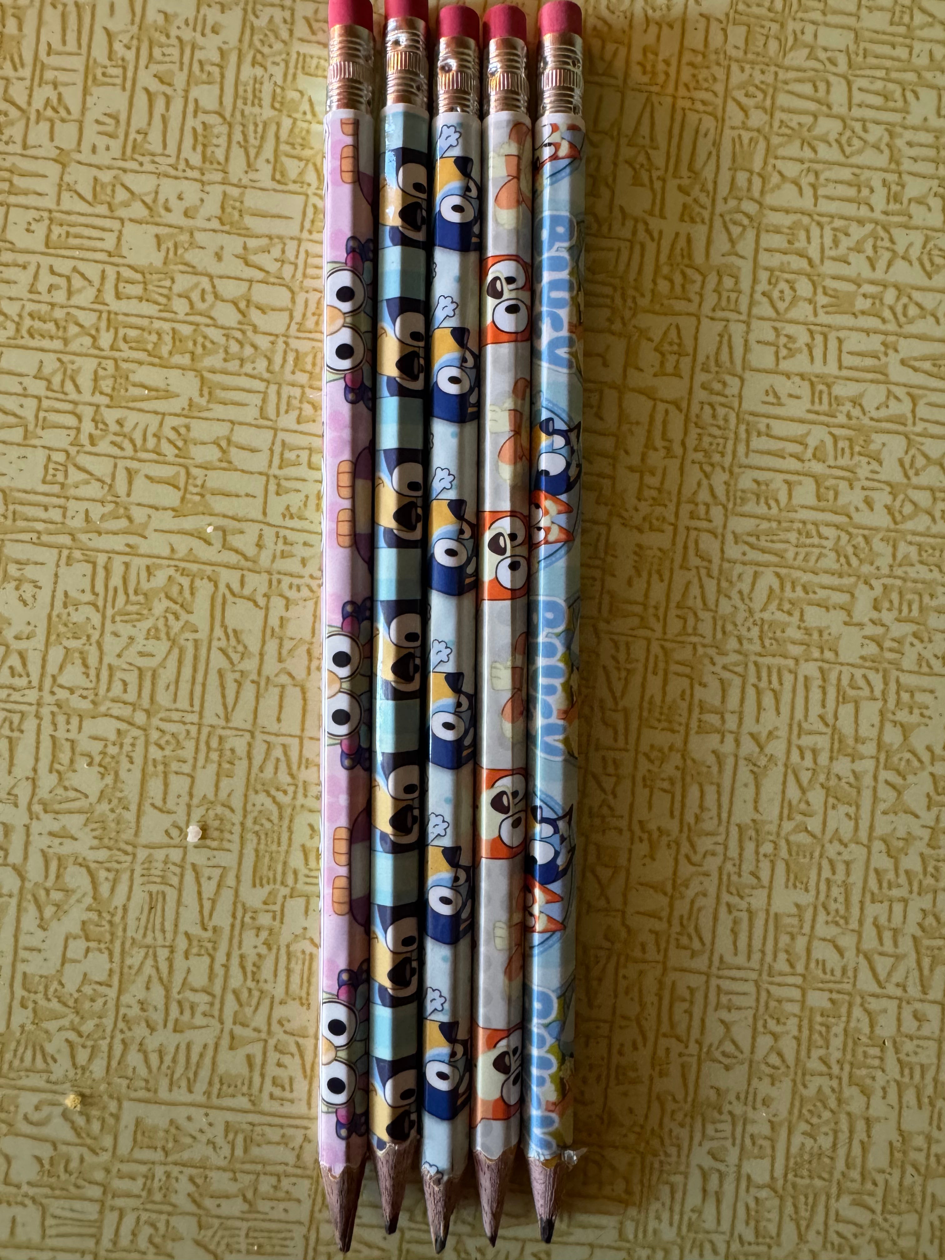 Blue dog pencil set