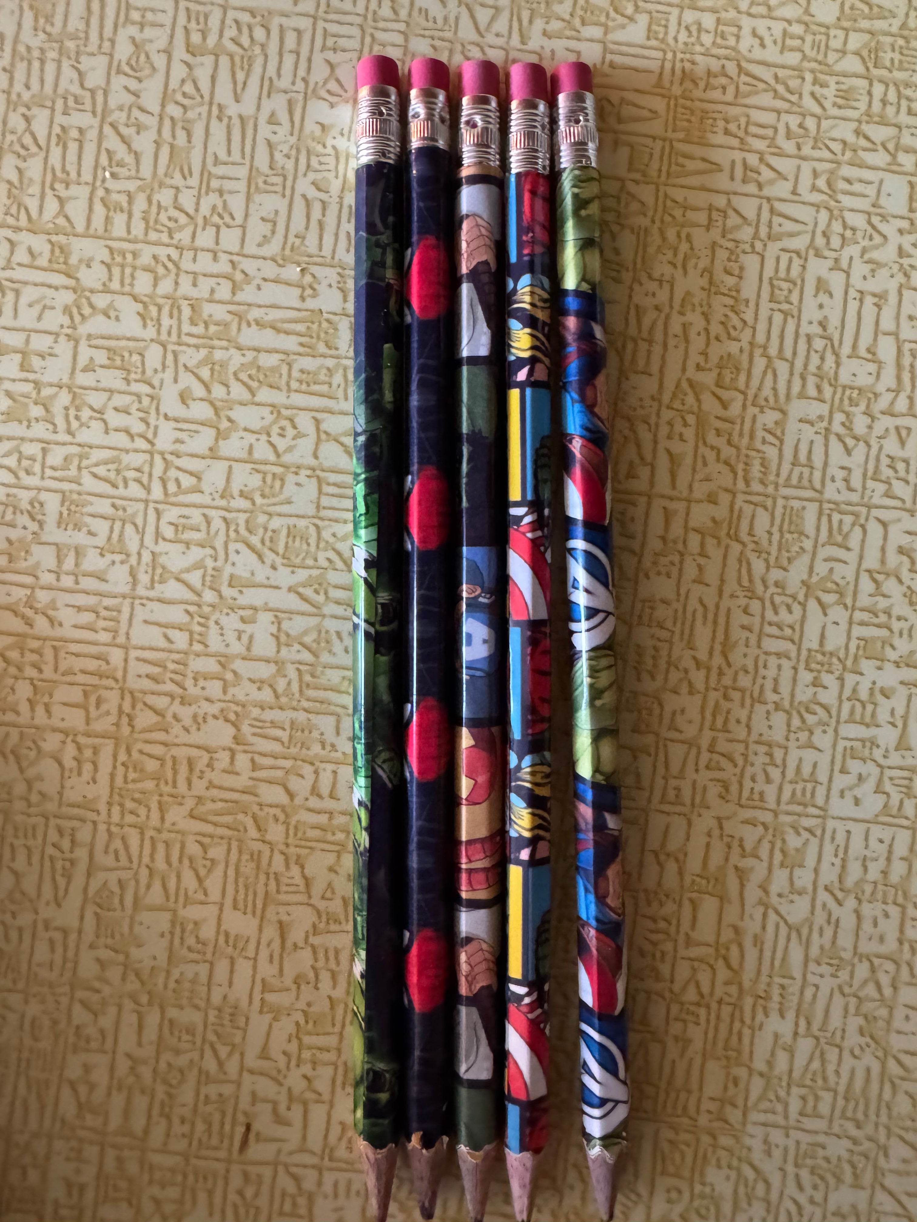 Hero pencil set