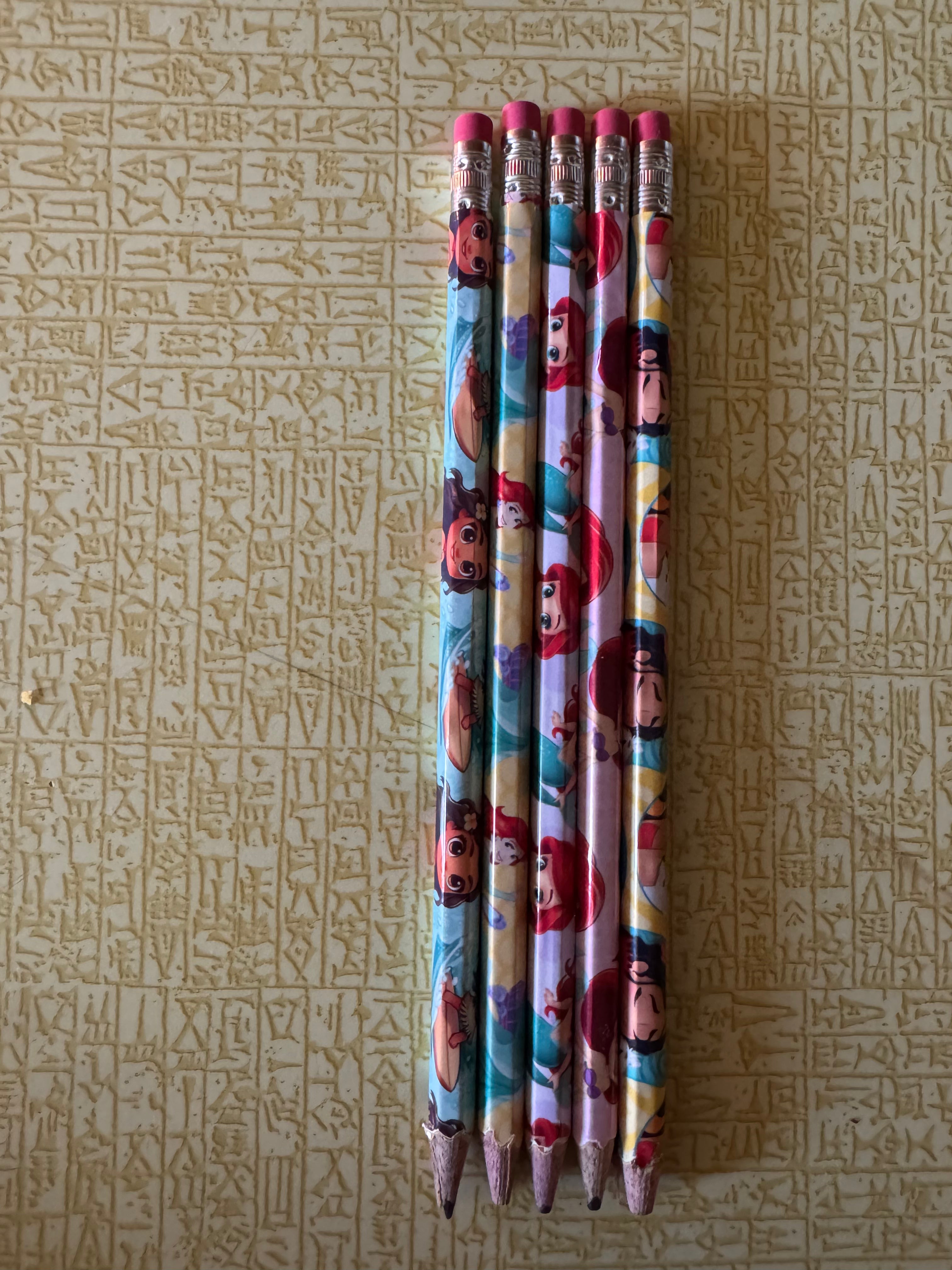 Beach girls pencil set