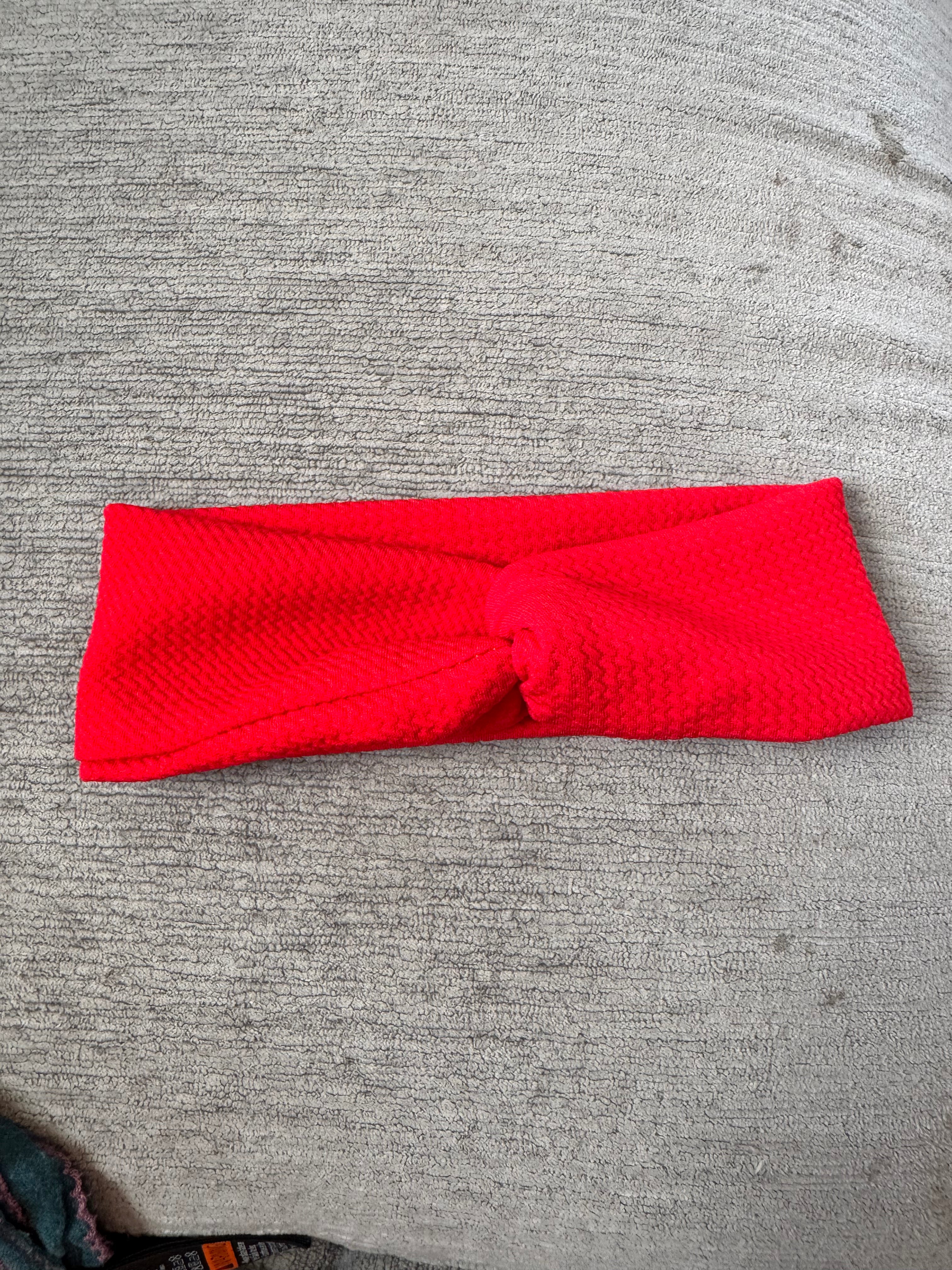 Red twisted headband child